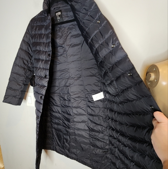 rrig by basic house korea black down long puffer coat estimated size xs/small. - Picture 15 of 16